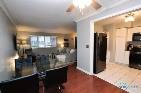 816 Phillips St, Maumee, OH 43537 photo 12