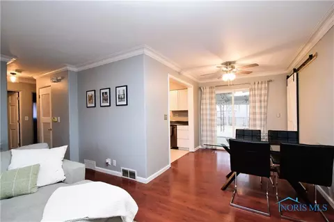 816 Phillips St, Maumee, OH 43537 photo 9