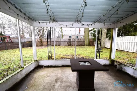 816 Phillips St, Maumee, OH 43537 photo 11