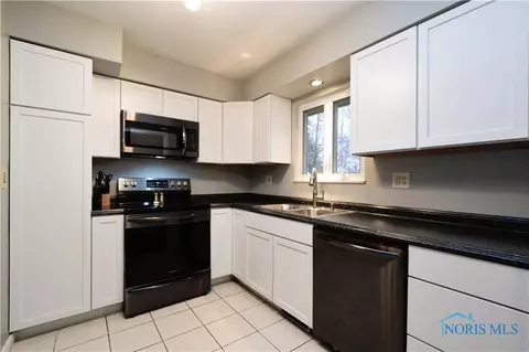 816 Phillips St, Maumee, OH 43537 photo 13