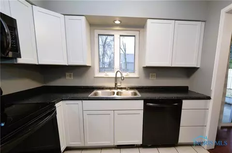 816 Phillips St, Maumee, OH 43537 photo 15