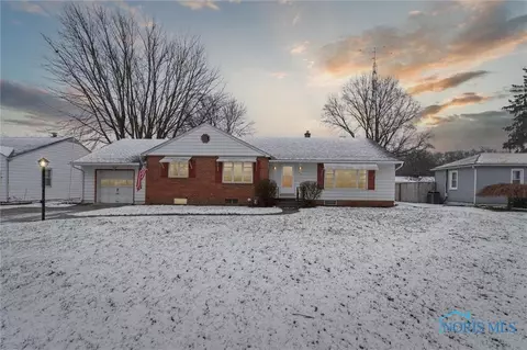 314 N Woodland Ave, Swanton, OH 43558