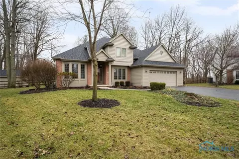 2930 Estuary Pl, Maumee, OH 43537