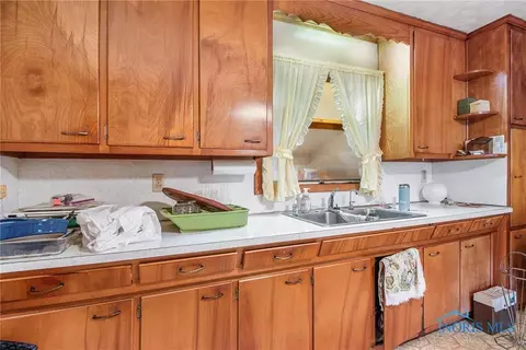 508 E Lima St, Forest, OH 45843 photo 7