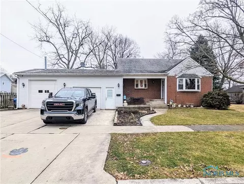 209 East St, North Baltimore, OH 45872