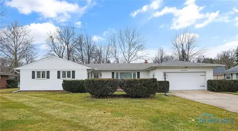 339 E South Boundary St, Perrysburg, OH 43551