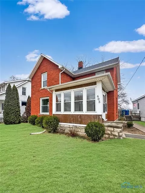 605 Union Pl, Fremont, OH 43420