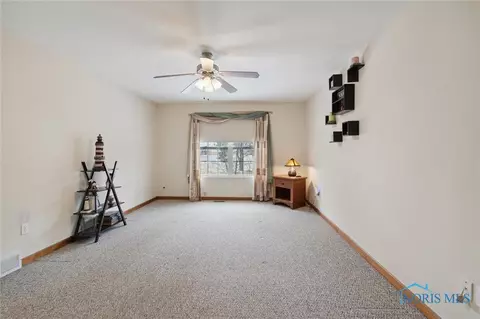 2241 Redbud Ln, Delta, OH 43515 photo 25