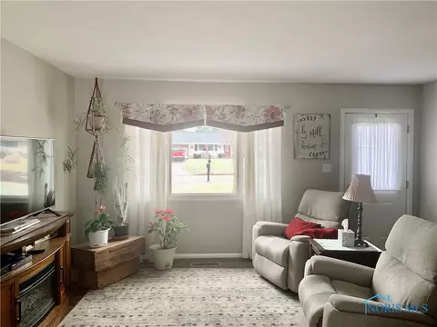407 John St, Bryan, OH 43506 photo 3