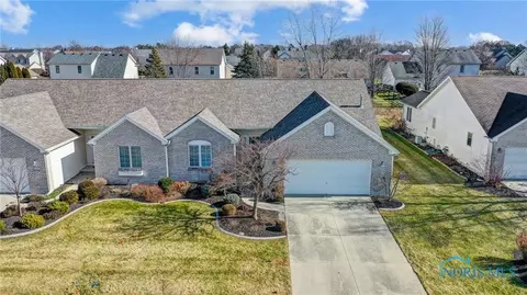 26396 E Wexford Dr, Perrysburg, OH 43551
