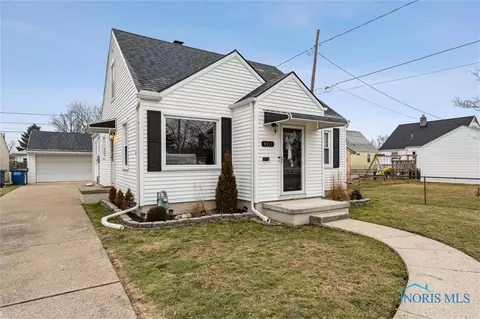 4553 289th St, Toledo, OH 43611