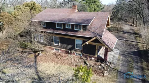 29076 White Rd, Perrysburg, OH 43551