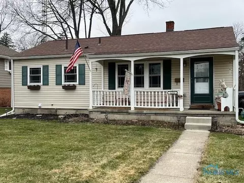 3260 Winston Blvd, Toledo, OH 43614