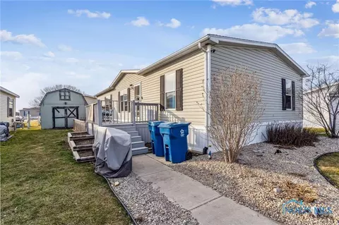 27484 Oregon Rd #88, Perrysburg, OH 43551