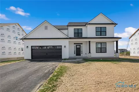 8817 Harlow Ct, Sylvania, OH 43560