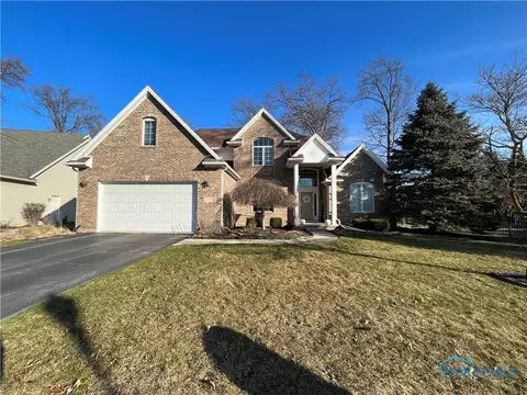 2546 Cherry Lake Rd, Sylvania, OH 43560