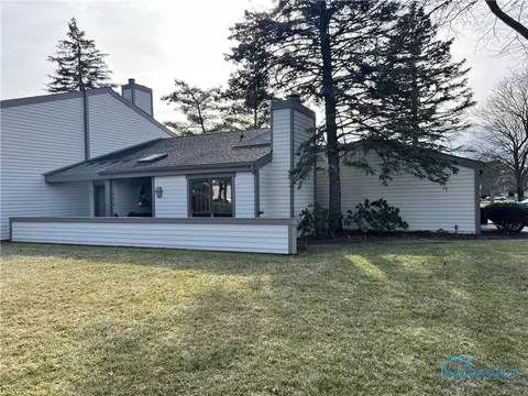 6659 Embassy Ct #48, Maumee, OH 43537