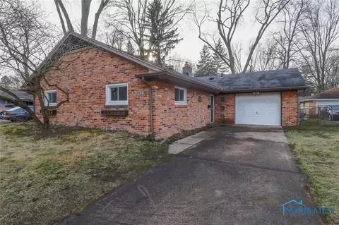 2039 Pautucket Rd, Toledo, OH 43615