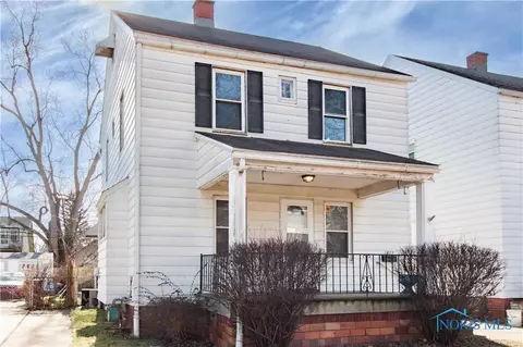 1817 Fairfax Rd, Toledo, OH 43613