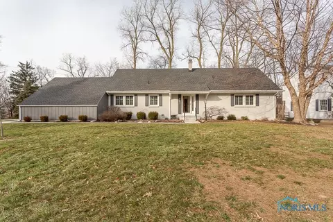 6044 Indian Trl, Sylvania, OH 43560