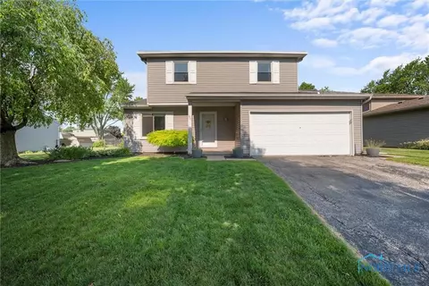 1913 Parc Rue, Northwood, OH 43619