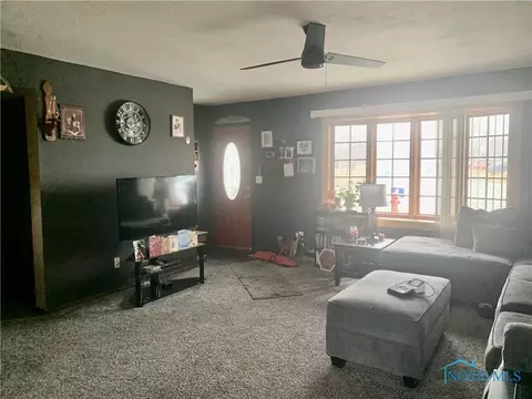 604 Olive Dr, Bryan, OH 43506 photo 4