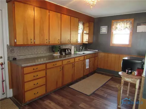 116 E Indiana St, Edon, OH 43518 photo 6