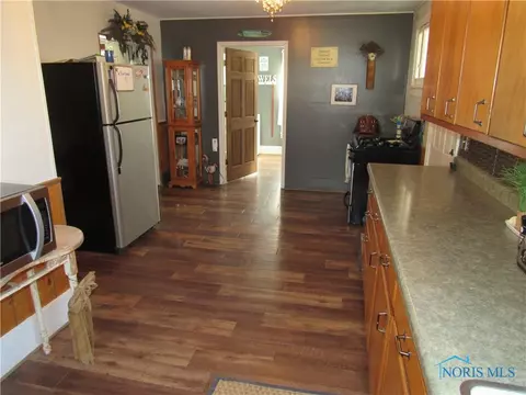 116 E Indiana St, Edon, OH 43518 photo 7