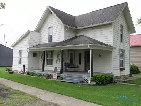 116 E Indiana St, Edon, OH 43518 photo 2