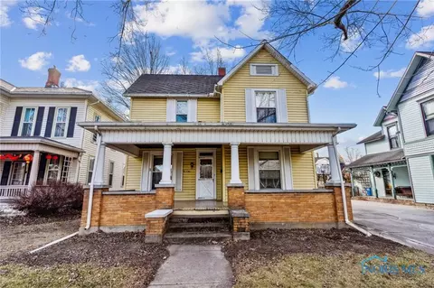 209 E Lima St, Findlay, OH 45840 photo 2