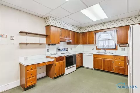 209 E Lima St, Findlay, OH 45840 photo 11