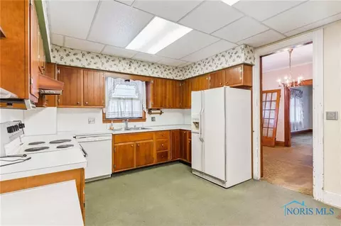 209 E Lima St, Findlay, OH 45840 photo 12