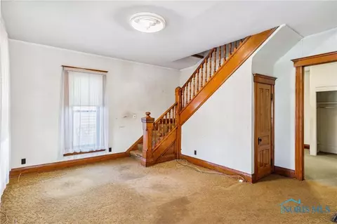 209 E Lima St, Findlay, OH 45840 photo 4