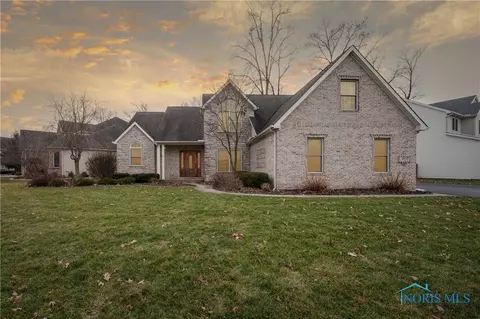 8855 Cedar Bend Rd, Sylvania, OH 43560