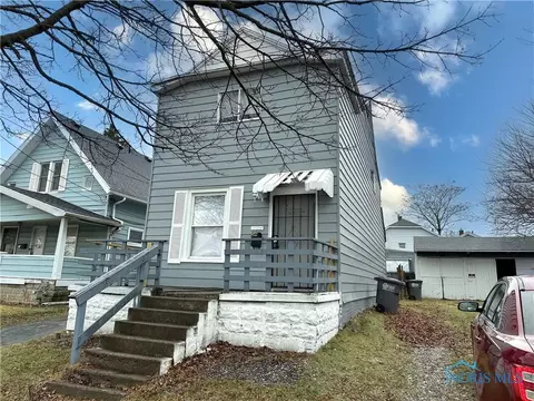 1106 White St, Toledo, OH 43605