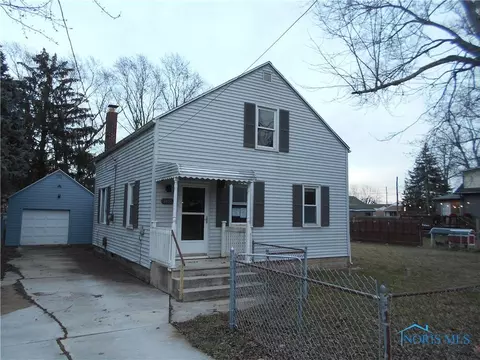 1425 Pemberville Rd, Northwood, OH 43619
