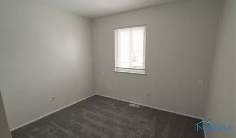 357 Wrexham Ln #103, Maumee, OH 43537 photo 9