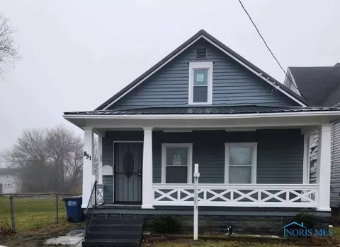 851 Avondale Ave, Toledo, OH 43607