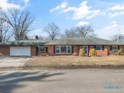 1504 Wilmore Dr, Toledo, OH 43614