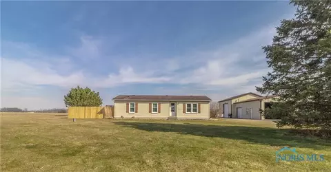 10605 Providence Neapolis Swanton Rd, Grand Rapids, OH 43522