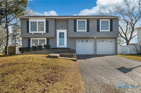 461 Mallard Rd, Perrysburg, OH 43551