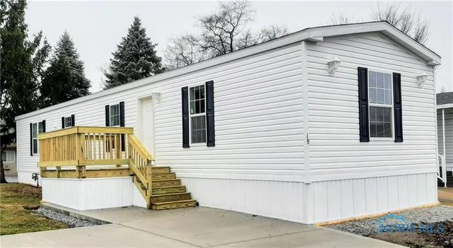 1048 N Main St #19, Bowling Green, OH 43402