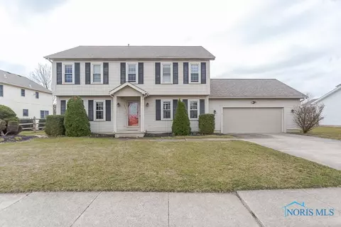 1443 Wren Rd, Bowling Green, OH 43402