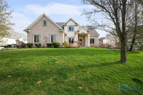 7916 Clover Creek Rd, Maumee, OH 43537