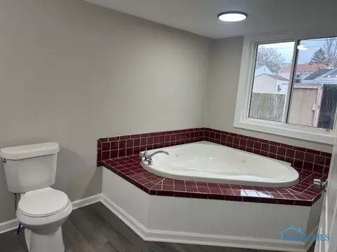 852 Independence Rd, Toledo, OH 43607 photo 19
