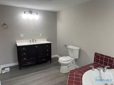 852 Independence Rd, Toledo, OH 43607 photo 20
