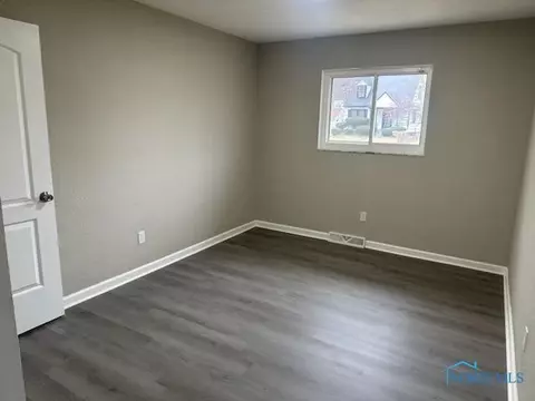852 Independence Rd, Toledo, OH 43607 photo 10