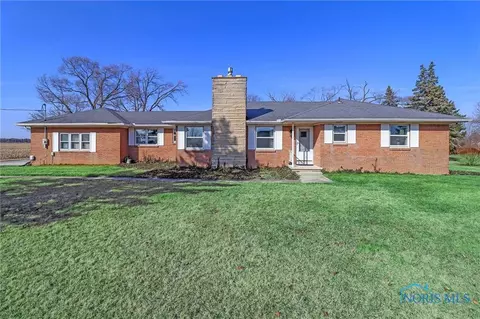 6124 Five Point Rd, Perrysburg, OH 43551