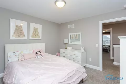 1483 Blackhawk Dr, Waterville, OH 43566 photo 25