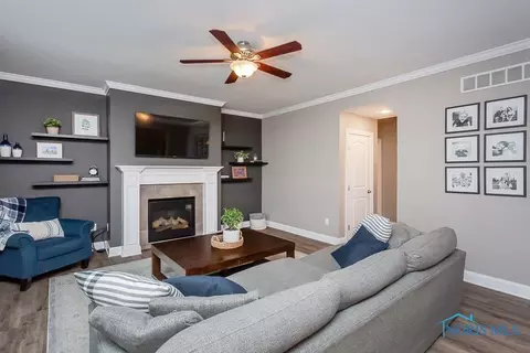 1483 Blackhawk Dr, Waterville, OH 43566 photo 8